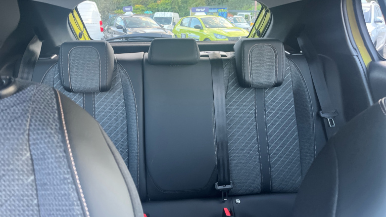 Peugeot 208 1.2 PureTech 100 Allure 5dr Petrol Hatchback